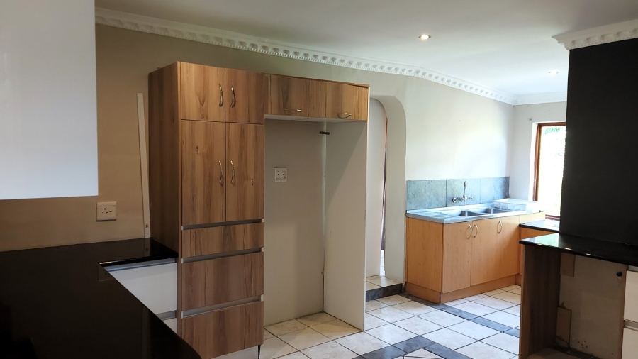 9 Bedroom Property for Sale in Montclair Western Cape
